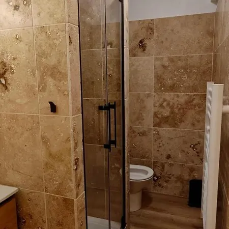 Apartamento T2 150m From The *